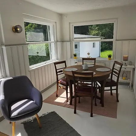 Kleines Am Wald Ferienhaus *